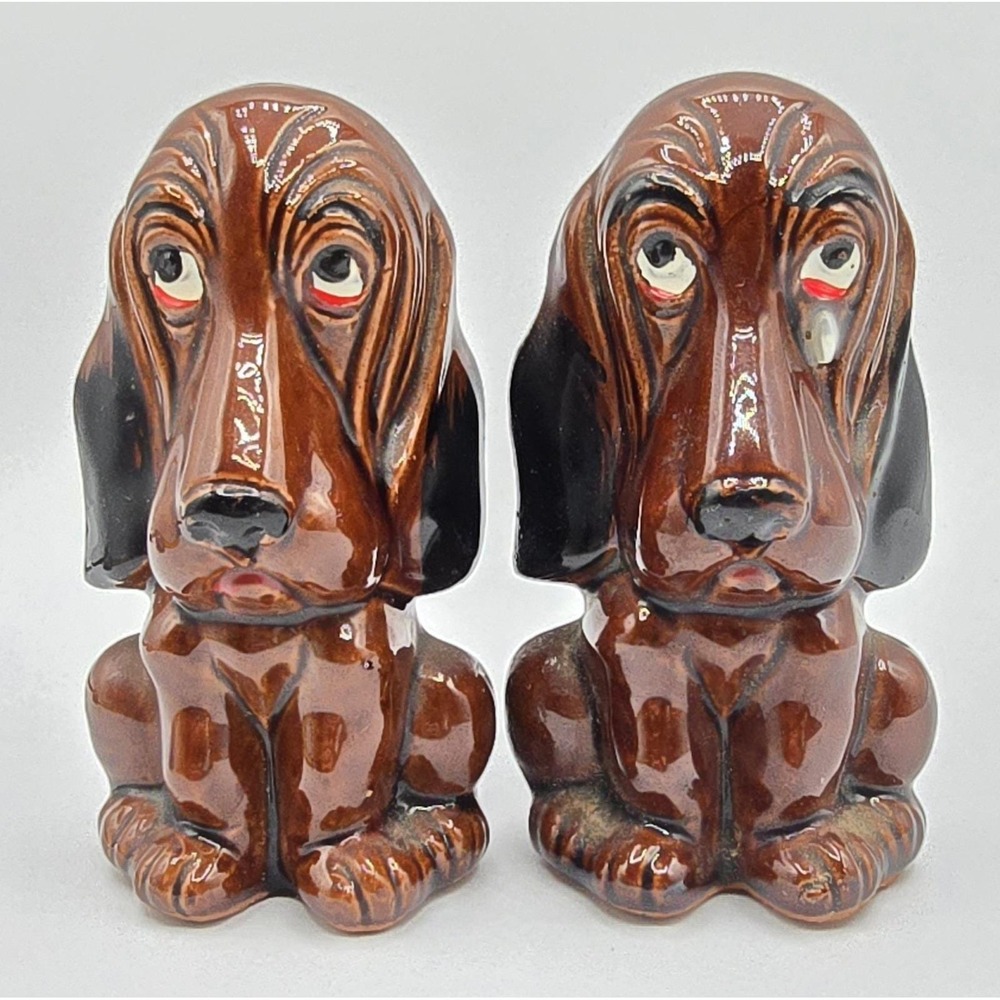Vintage Sad Brown Basset Hound‎ Dog Salt & Pepper Shakers Enesco Japan Kitschy